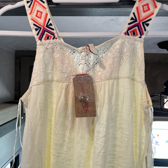 Red camel  sleeveless  summer  shirt purples oranges pink. BNWT cream. - Picture 11 of 16